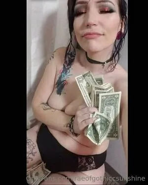 raeofgothiccsunshine