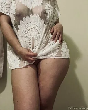 raquelxcurves