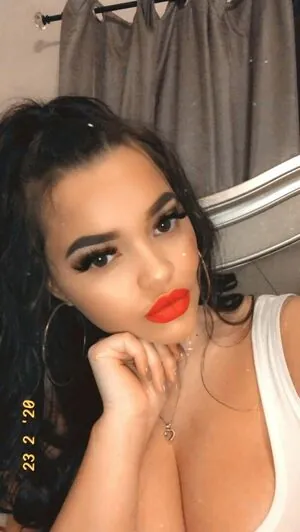 Raynefaliciteexo