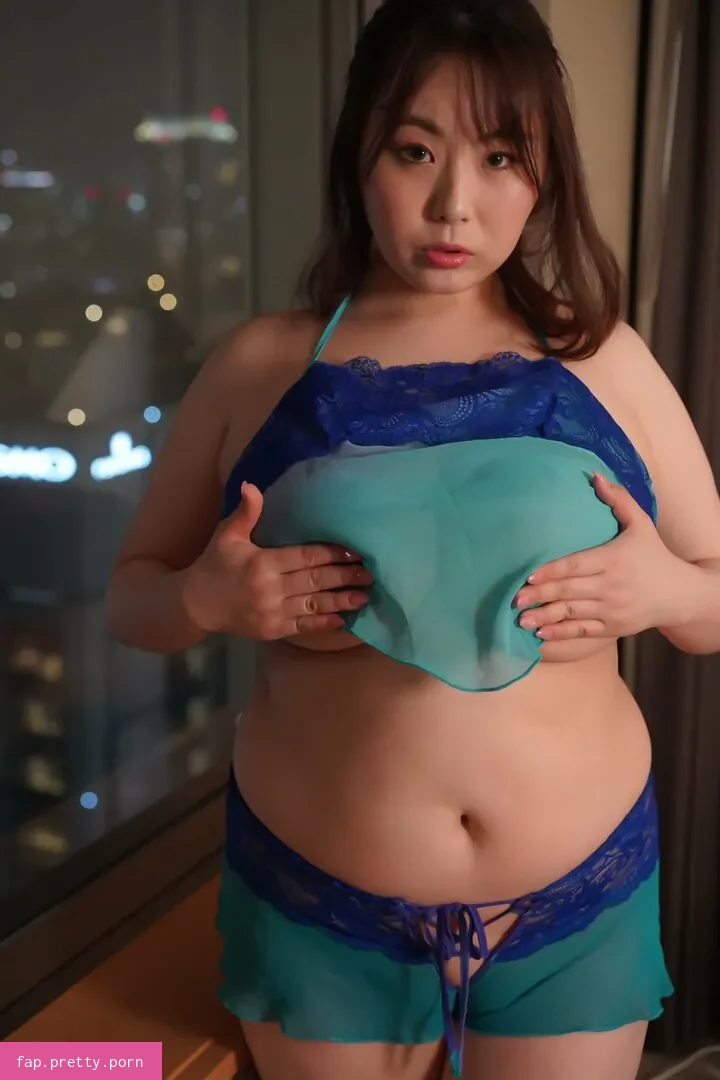 Rin Aoki - Photo #04