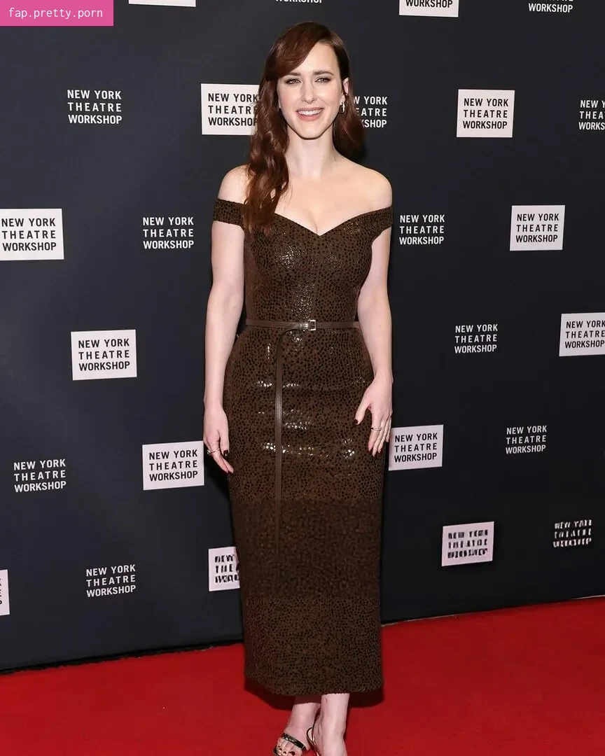Rachel Brosnahan - Photo #13