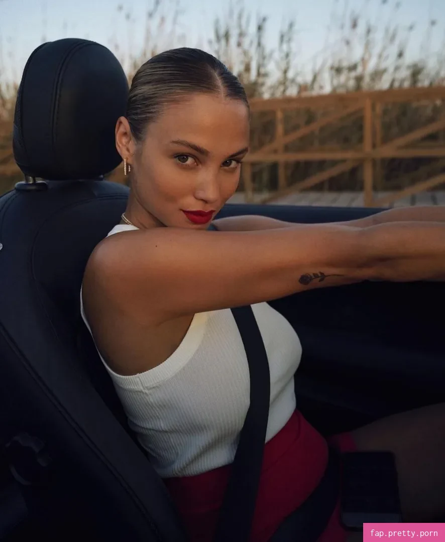 Rose Bertram - Photo #20