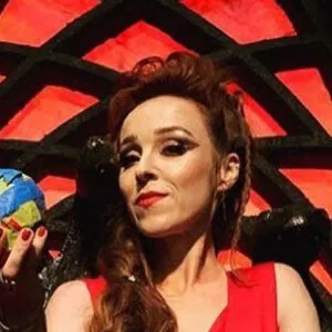 Ruth Connell