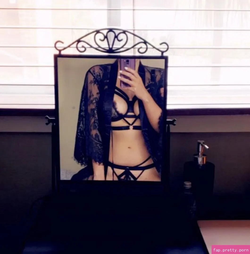 Rach Danderfield - Photo #04