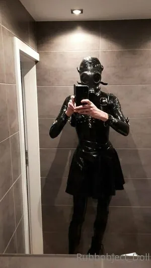 rubbobject_doll