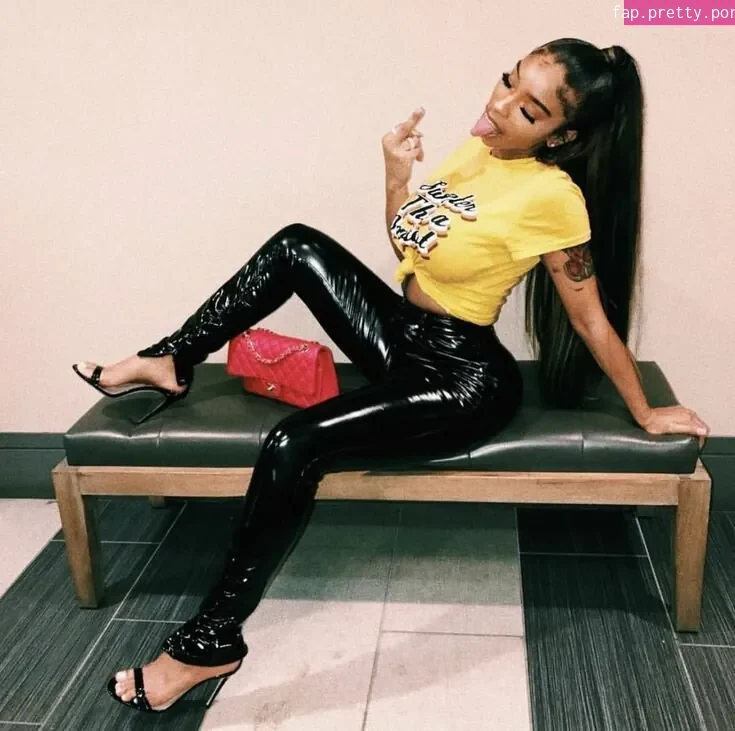 Realamarie - Photo #26