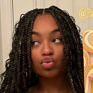Realhoneysimone