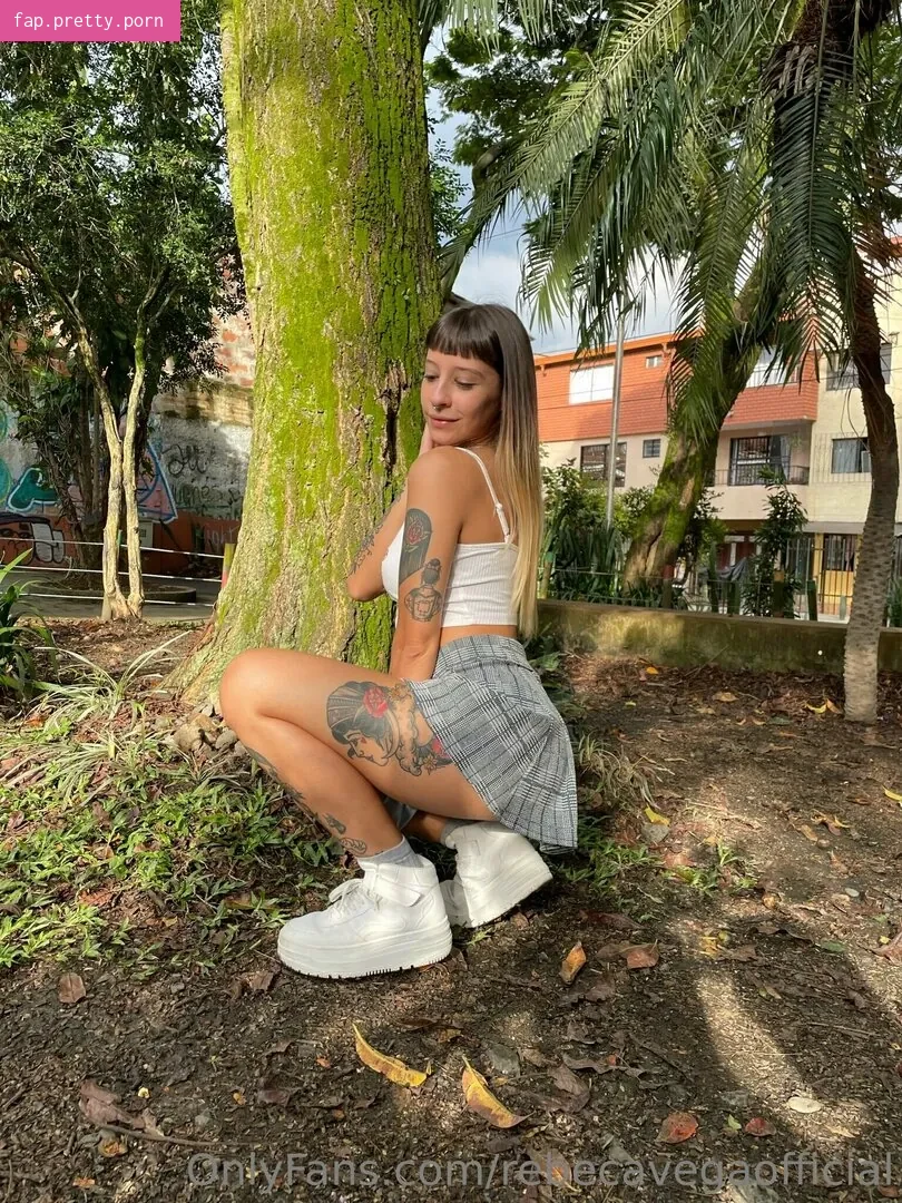 rebecavegaofficial - Photo #31