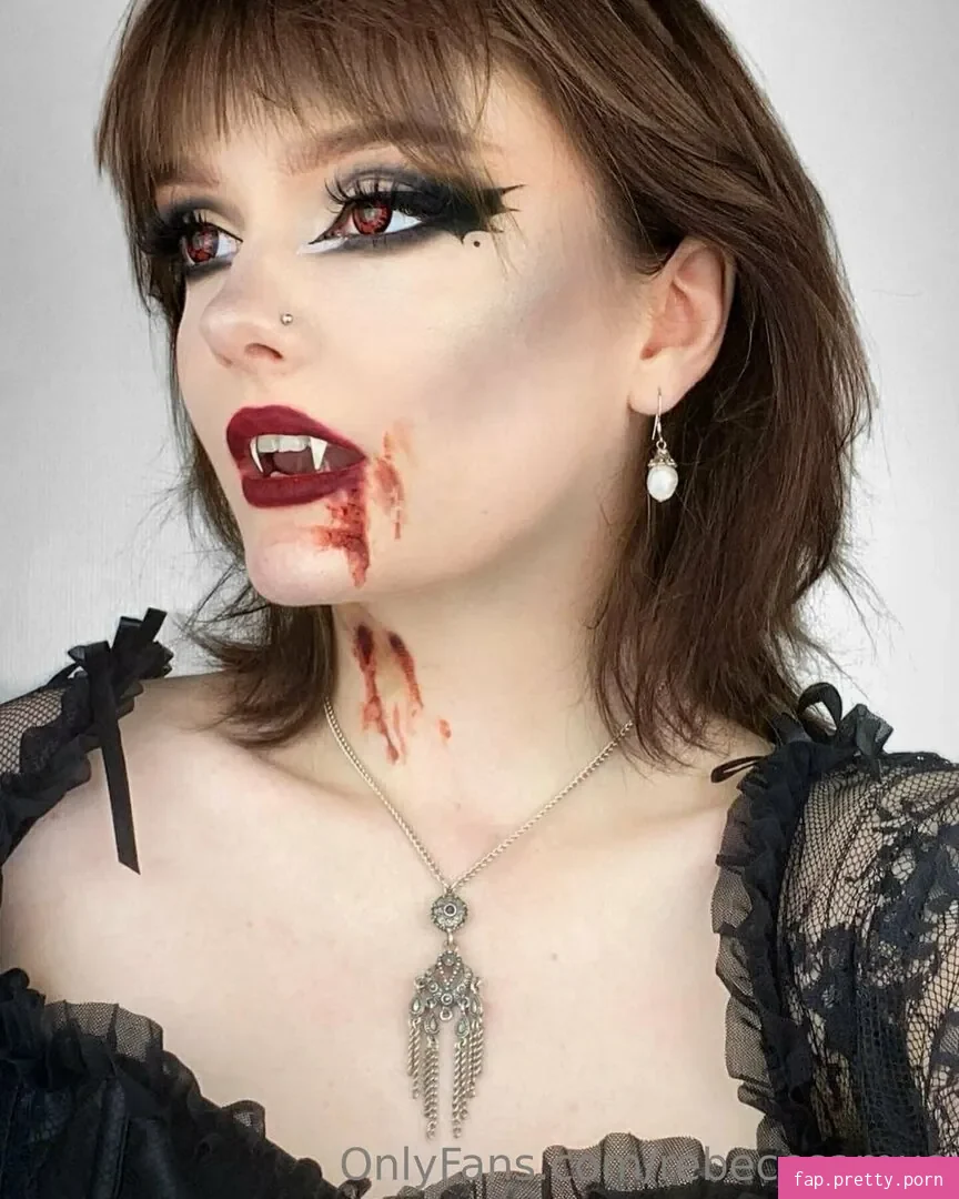 rebecccamua - Photo #67