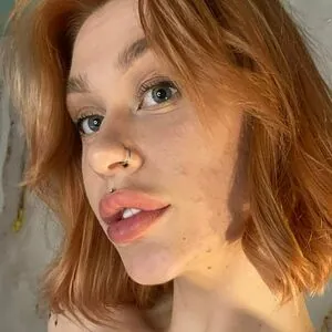 redmelanie