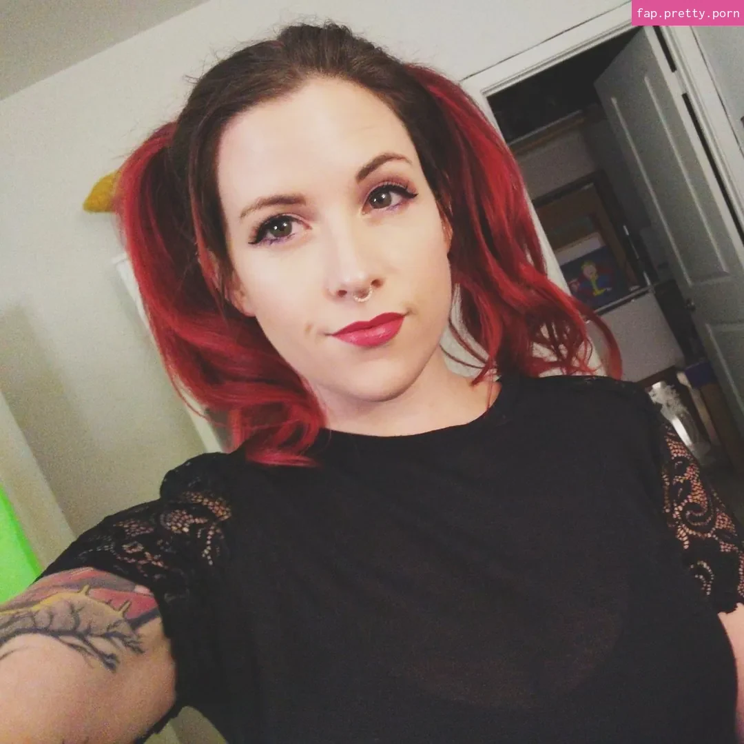Renee - Photo #33
