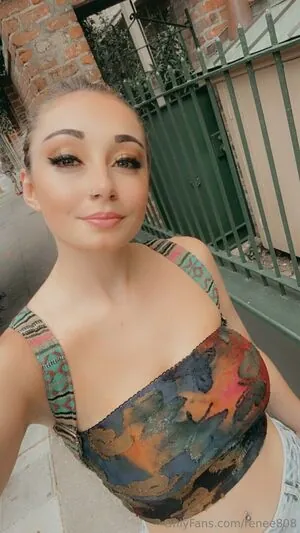 renee808