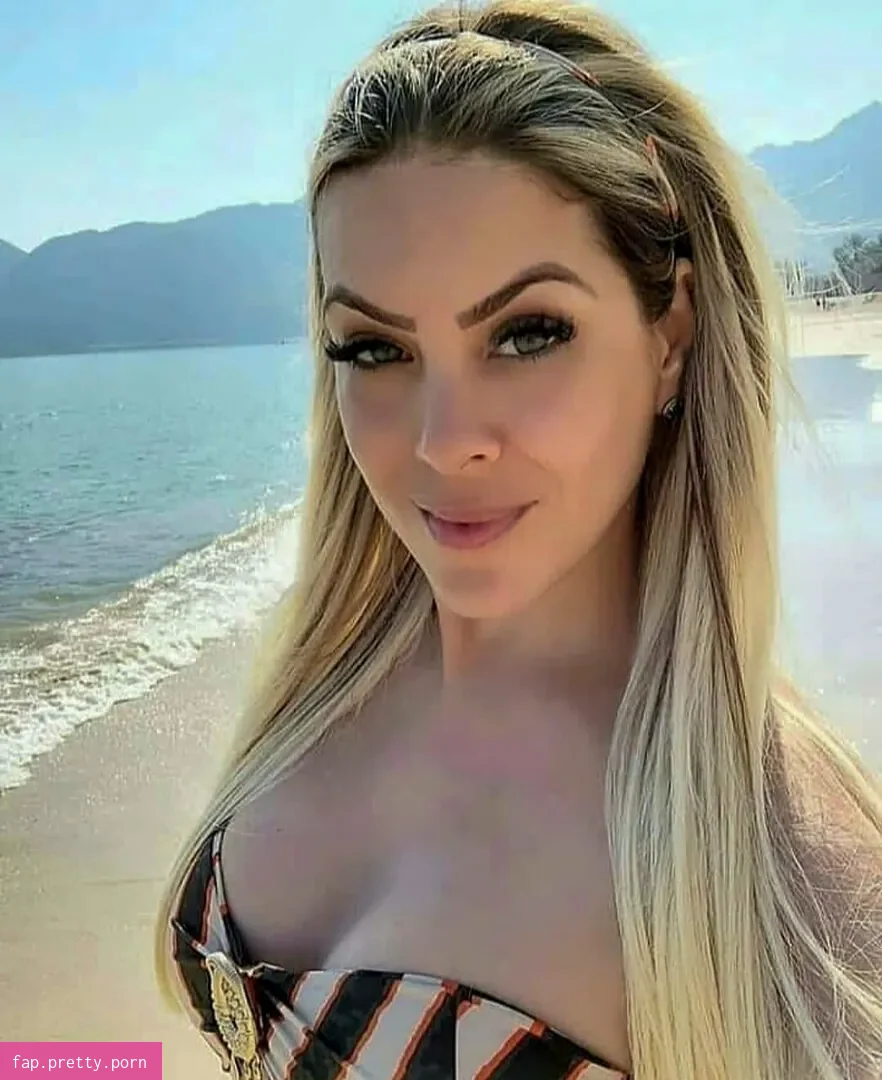 Renata Fan - Photo #78