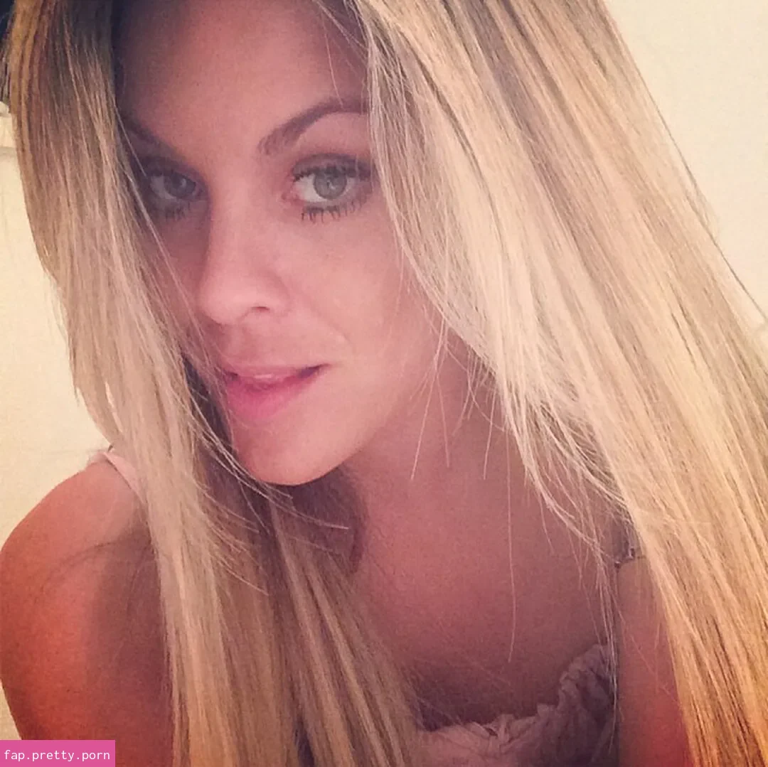 Renata Fan - Photo #45