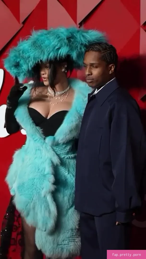 Rihanna - Photo #10