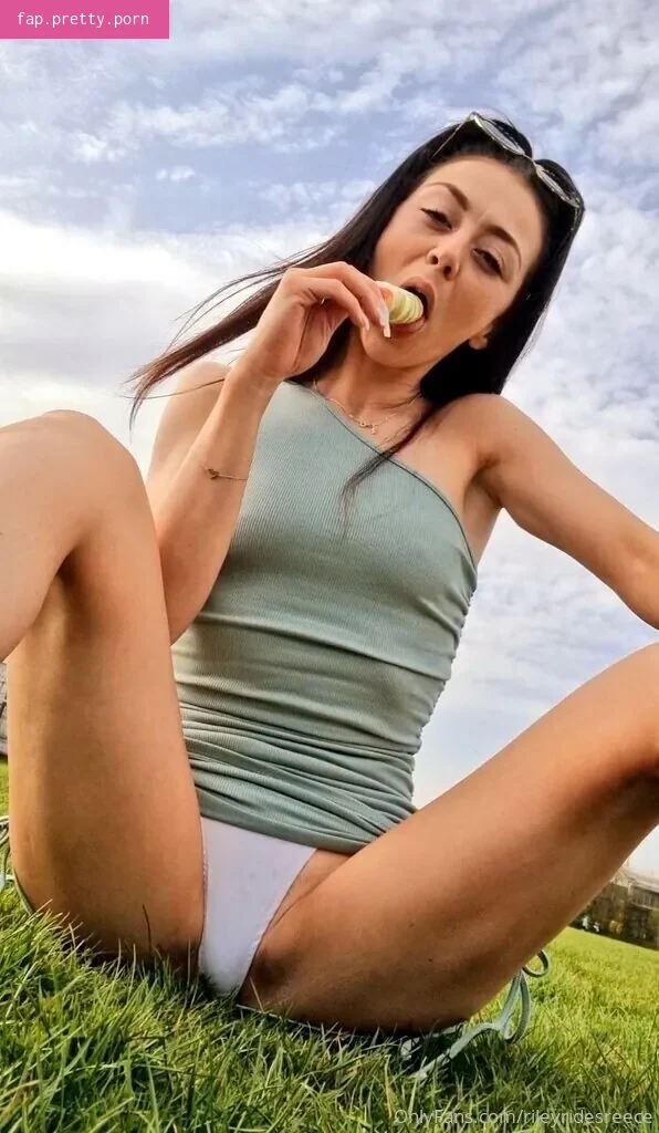 rileyridesreece - Photo #33