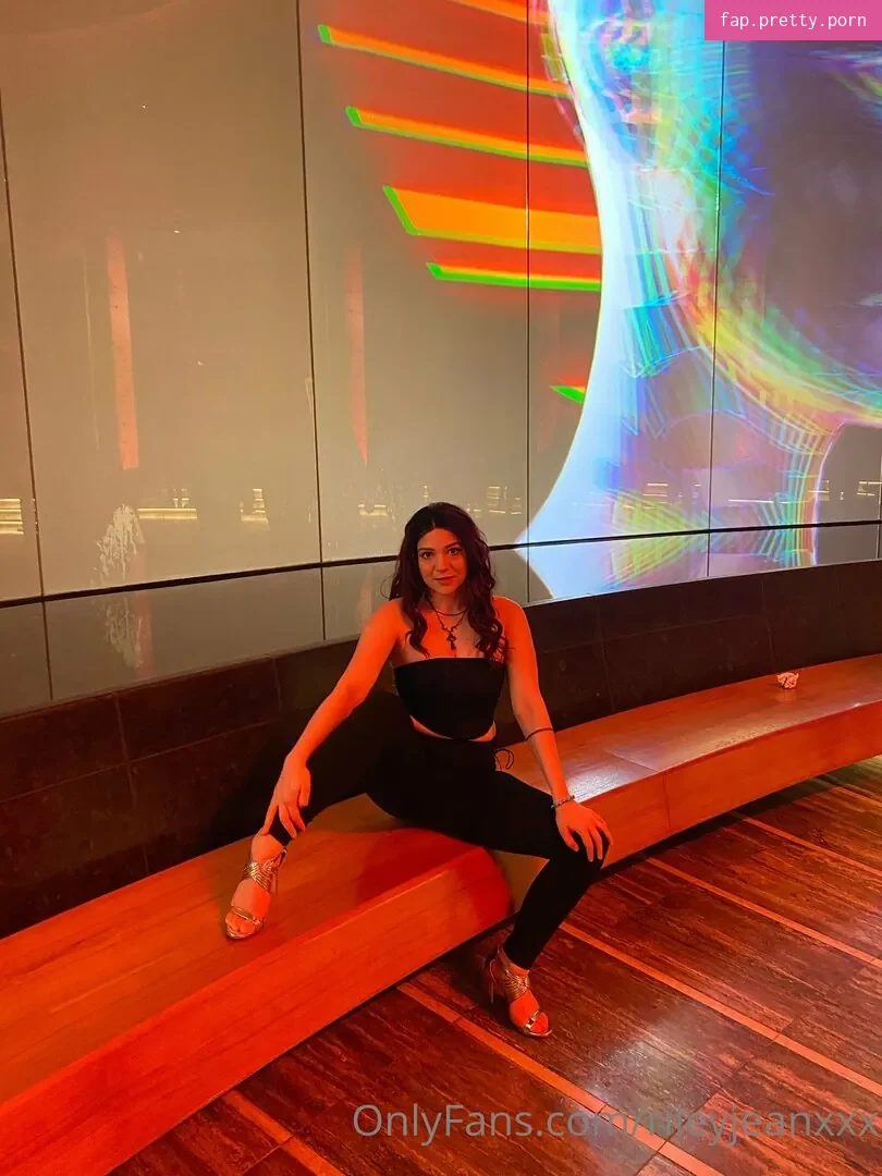 Riley Jean - Photo #29