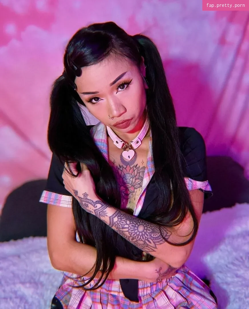 Raine Lee - Photo #01