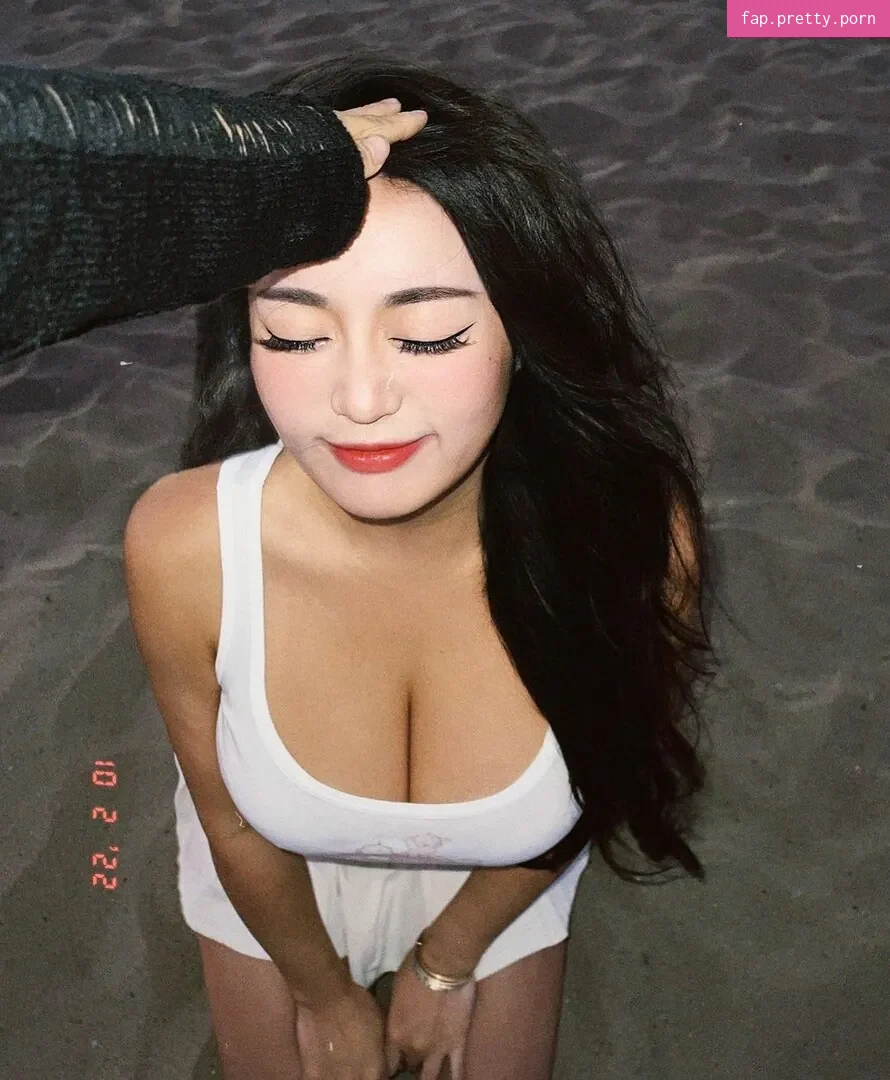 Rebecca Liu - Photo #64