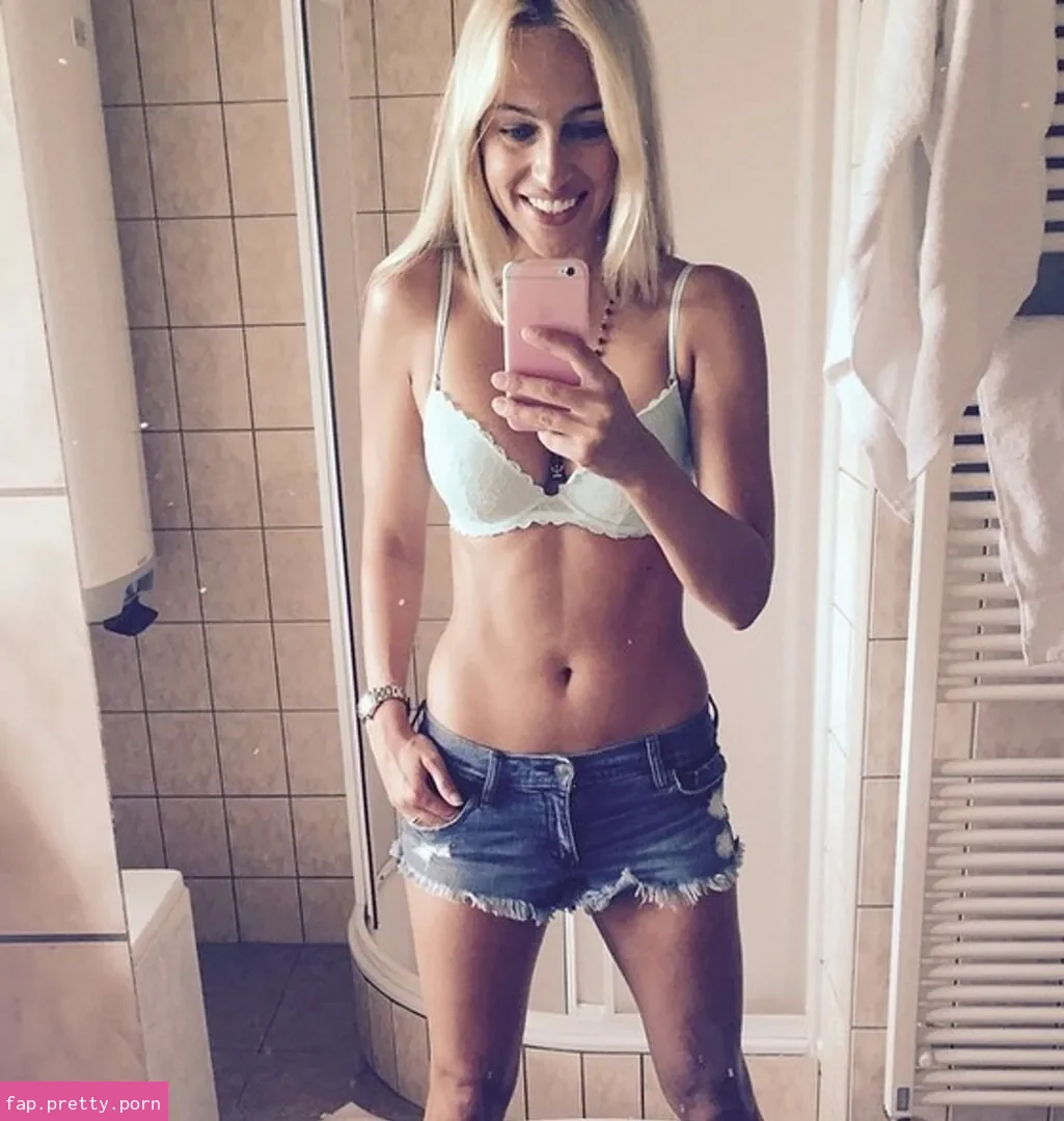Renata Langmannova - Photo #10