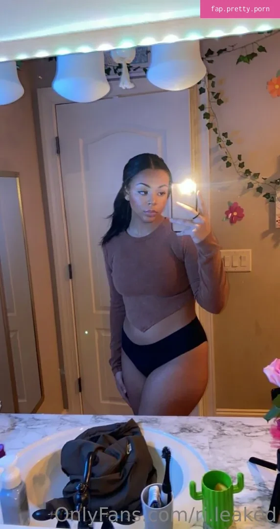 ri.leaked - Photo #37