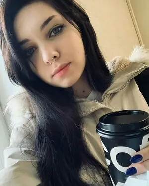 Roxy Loov