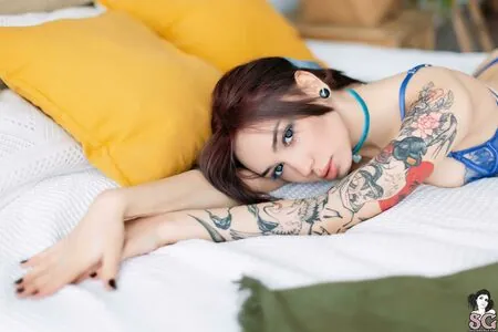 Roxy Loov