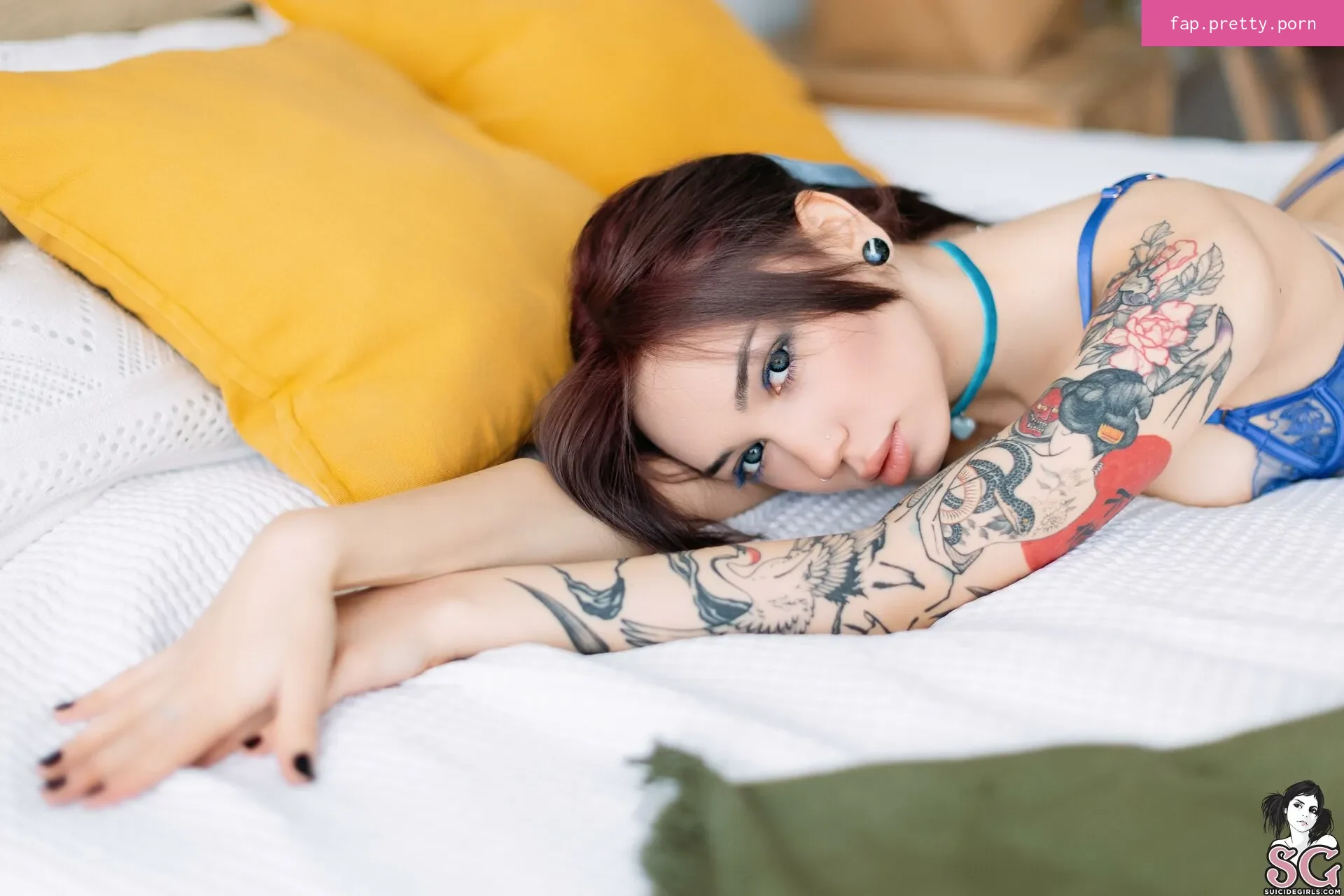 Roxy Loov - Photo #26