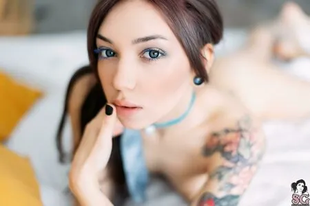 Roxy Loov