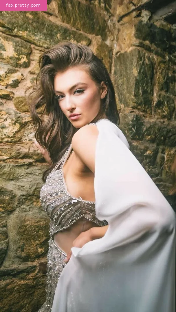 Rachel Michelle - Photo #02
