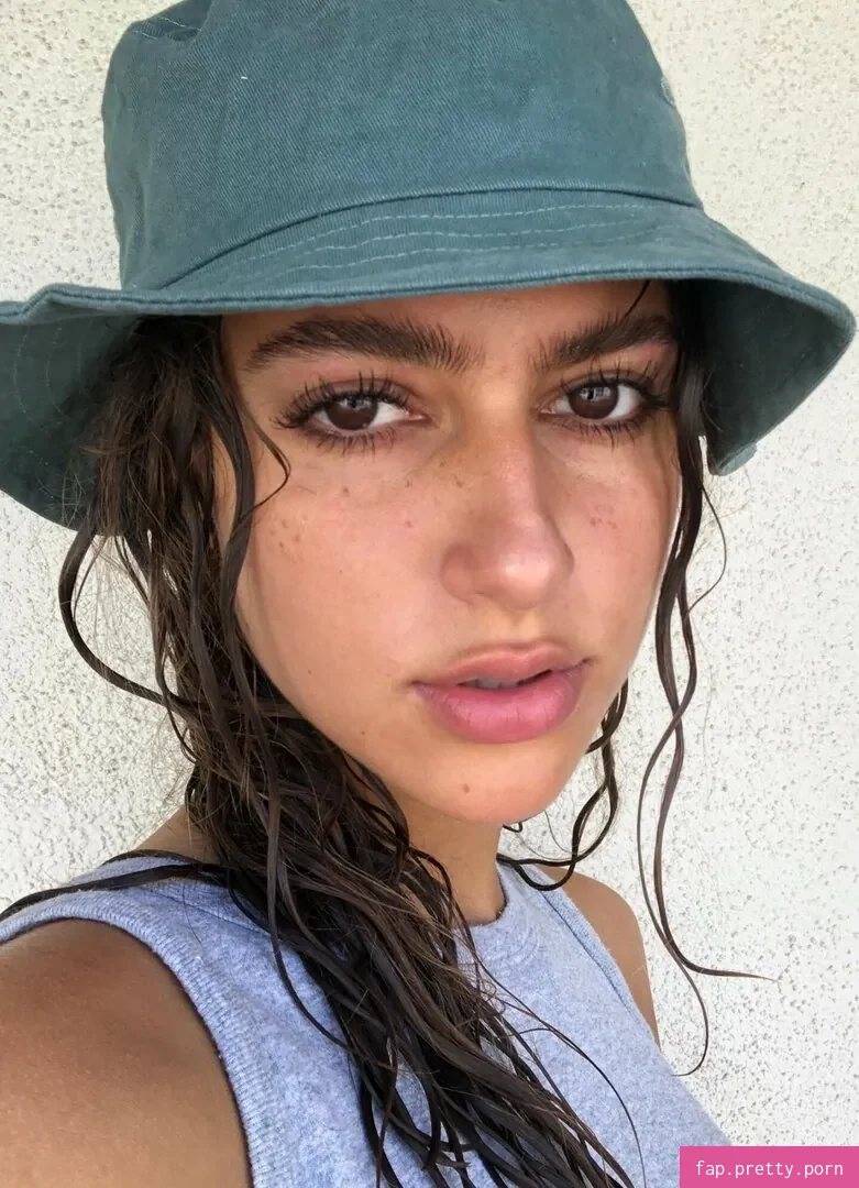 Reneé Maudlena Noe - Photo #55