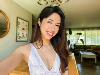 Robin Mae