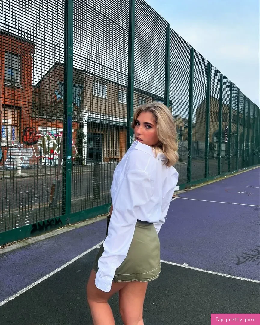 Rosie McClelland - Photo #48