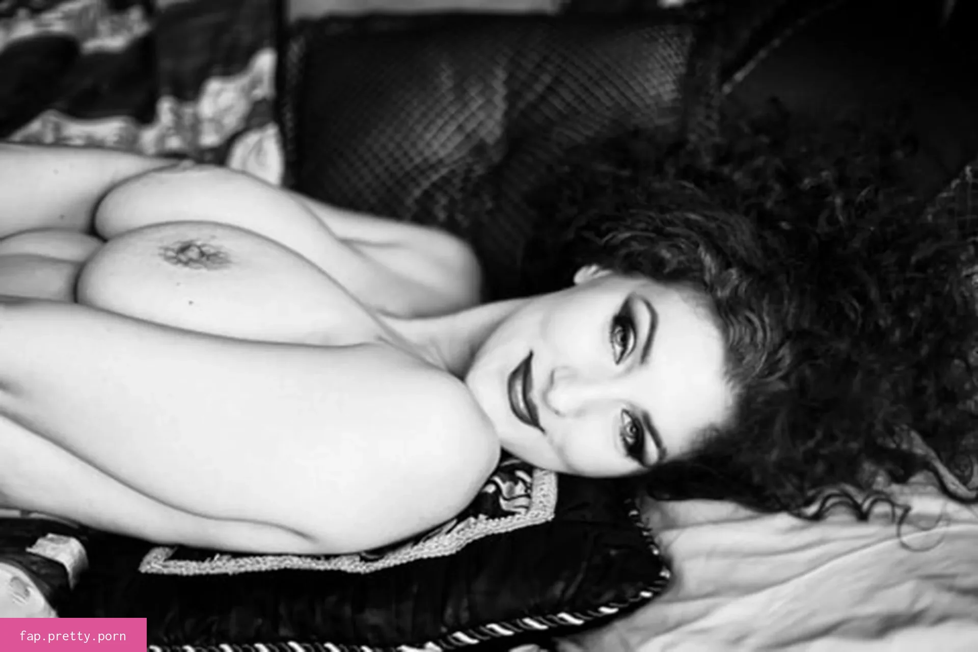 Ruth Marie - Photo #05
