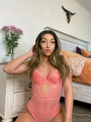 roseisstarfree