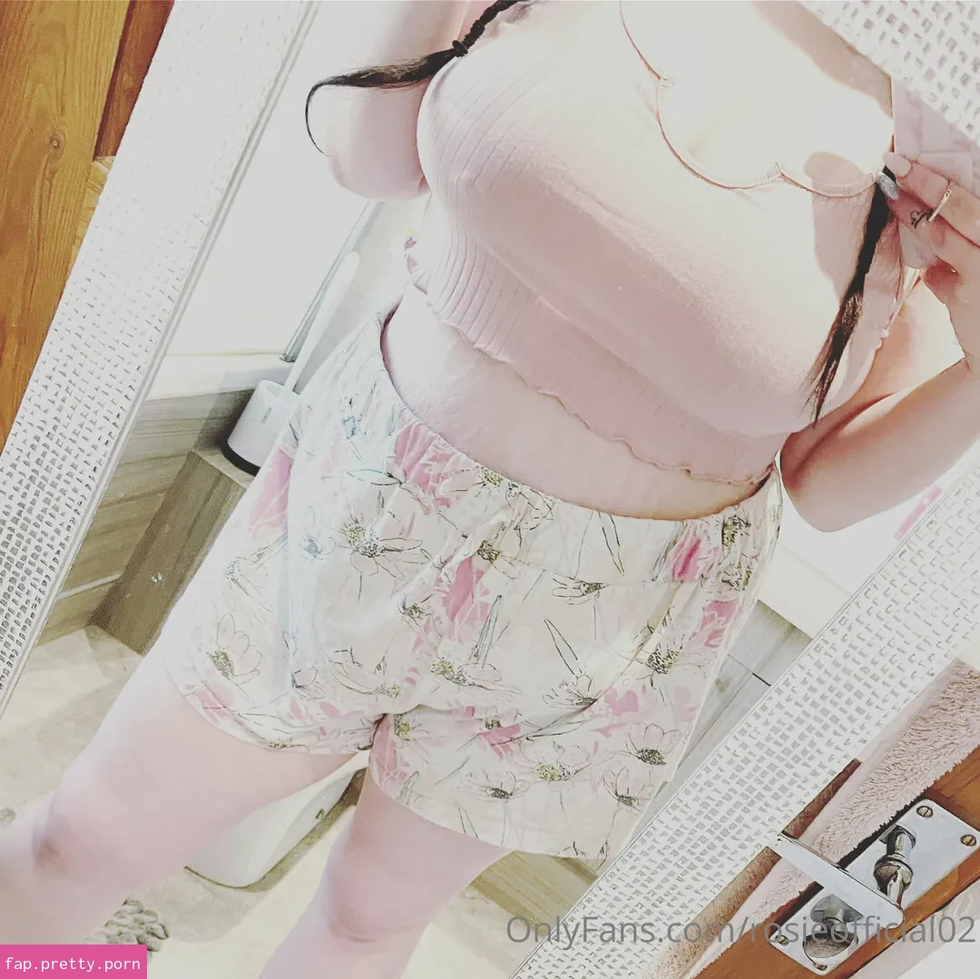 rosieofficial02 - Photo #87