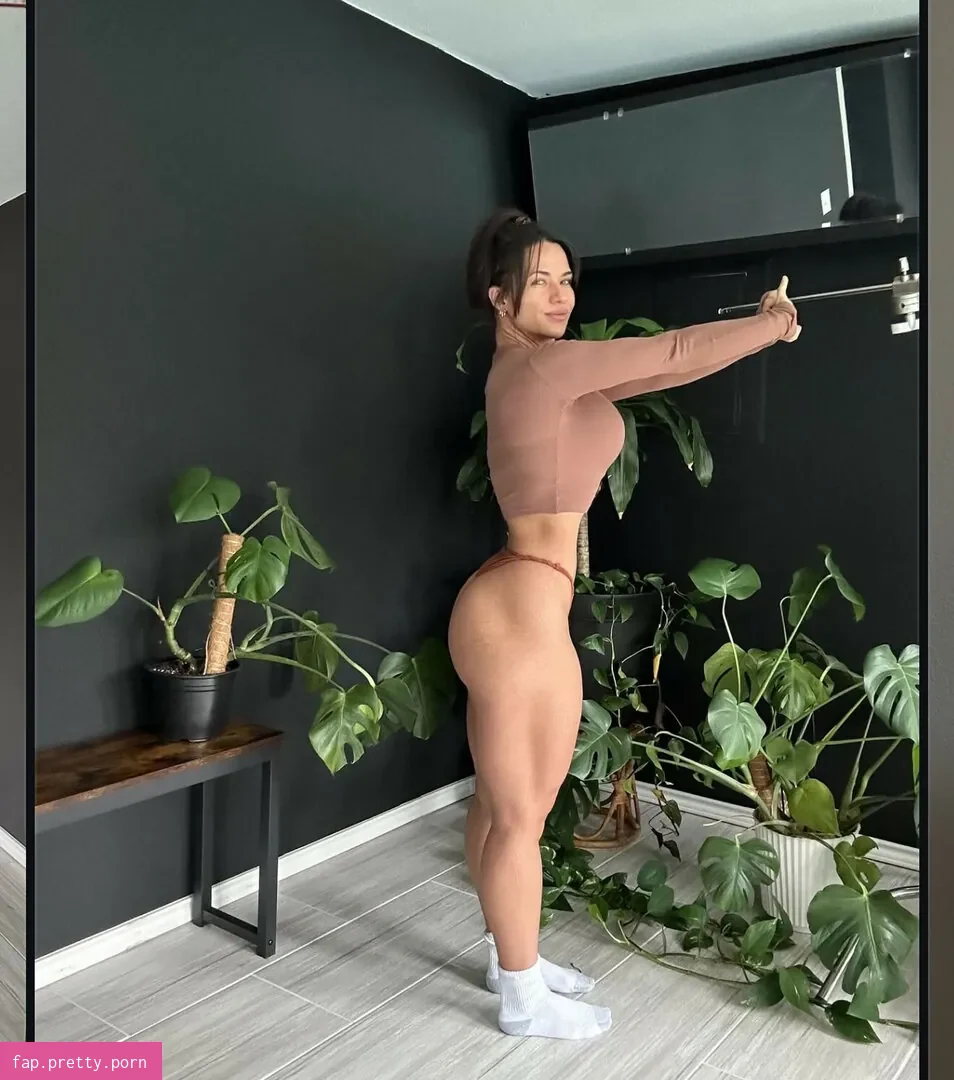 Roxyqueflexx - Photo #35