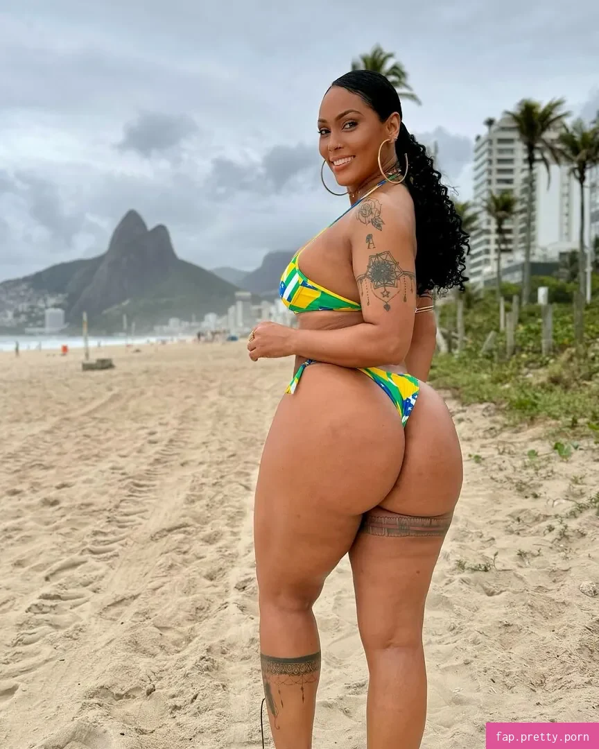 Rosiane Pinheiro - Photo #15