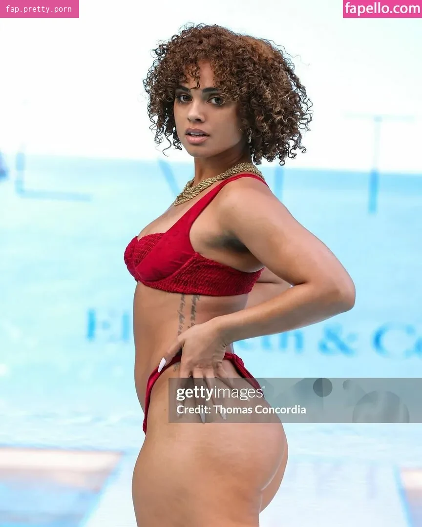 Ravyn Rochelle - Photo #16