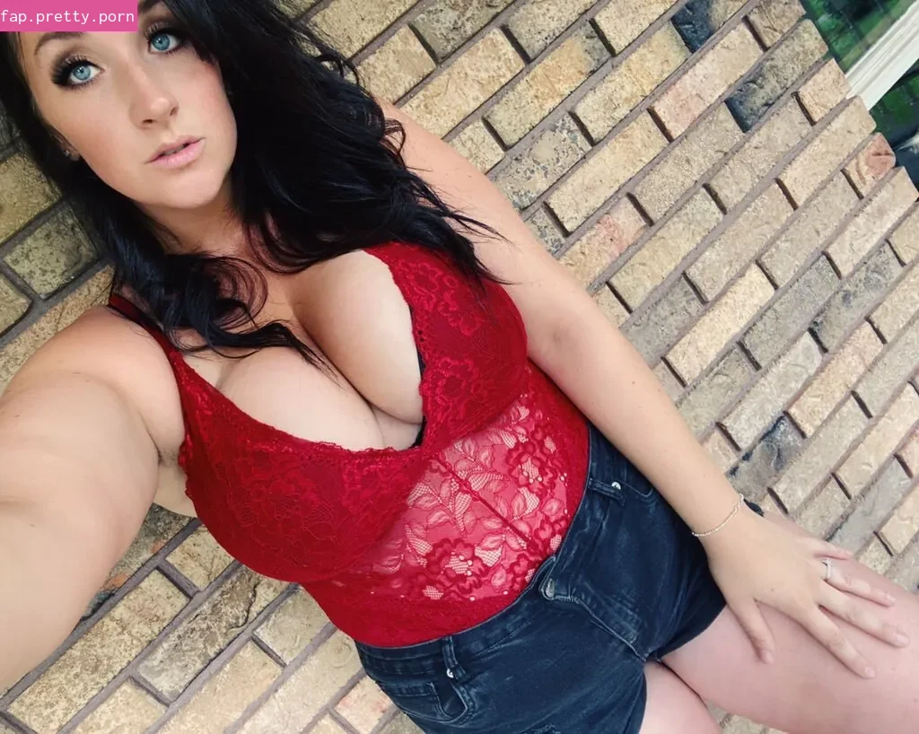 Risque Rae - Photo #03