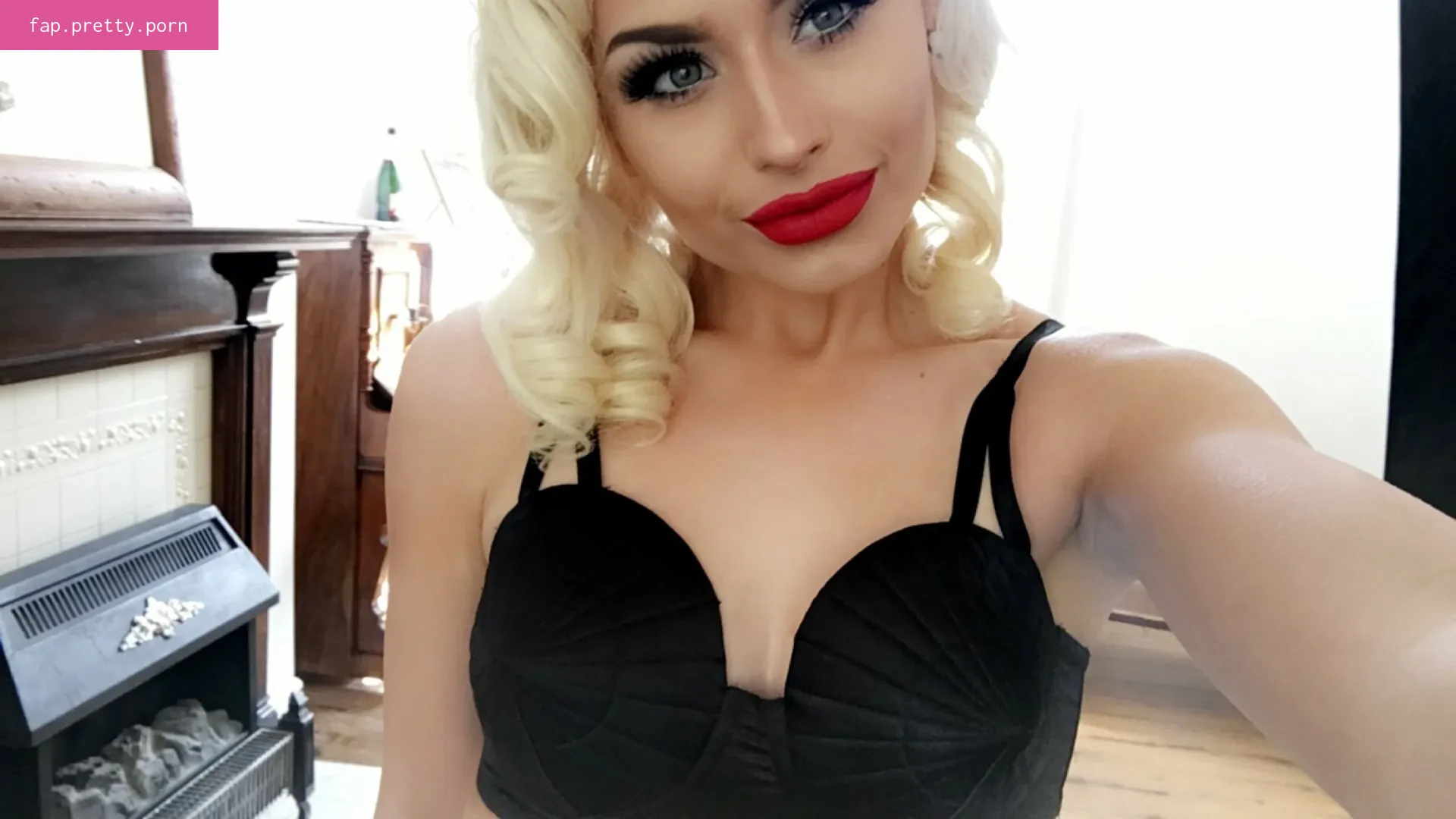 Romanie Smith - Photo #64