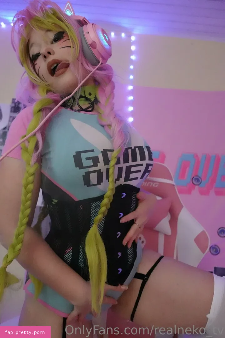 realneko_tv - Photo #70