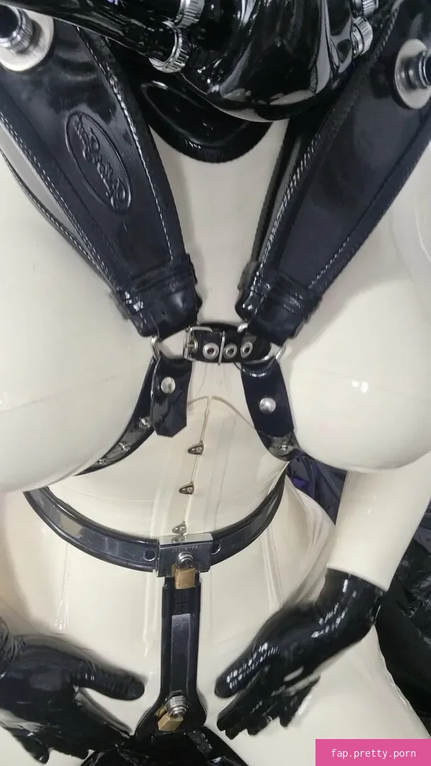 rubberdollemma - Photo #83