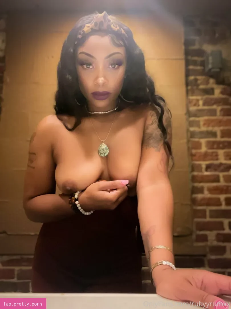 rubyyrumxx - Photo #01