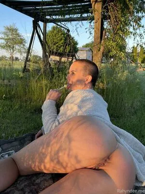 Rahyndee VIP