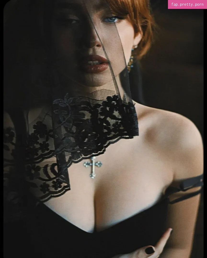 Renata Valliulina - Photo #06