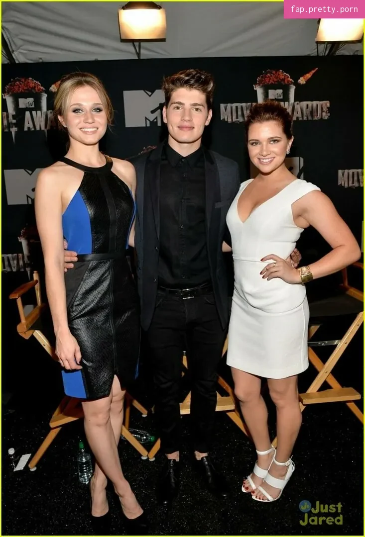 Rita Volk - Photo #09