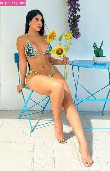 Roxana Ventura - Photo #05