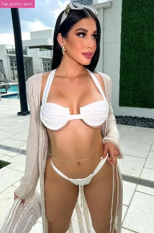 Roxana Ventura - Photo #15