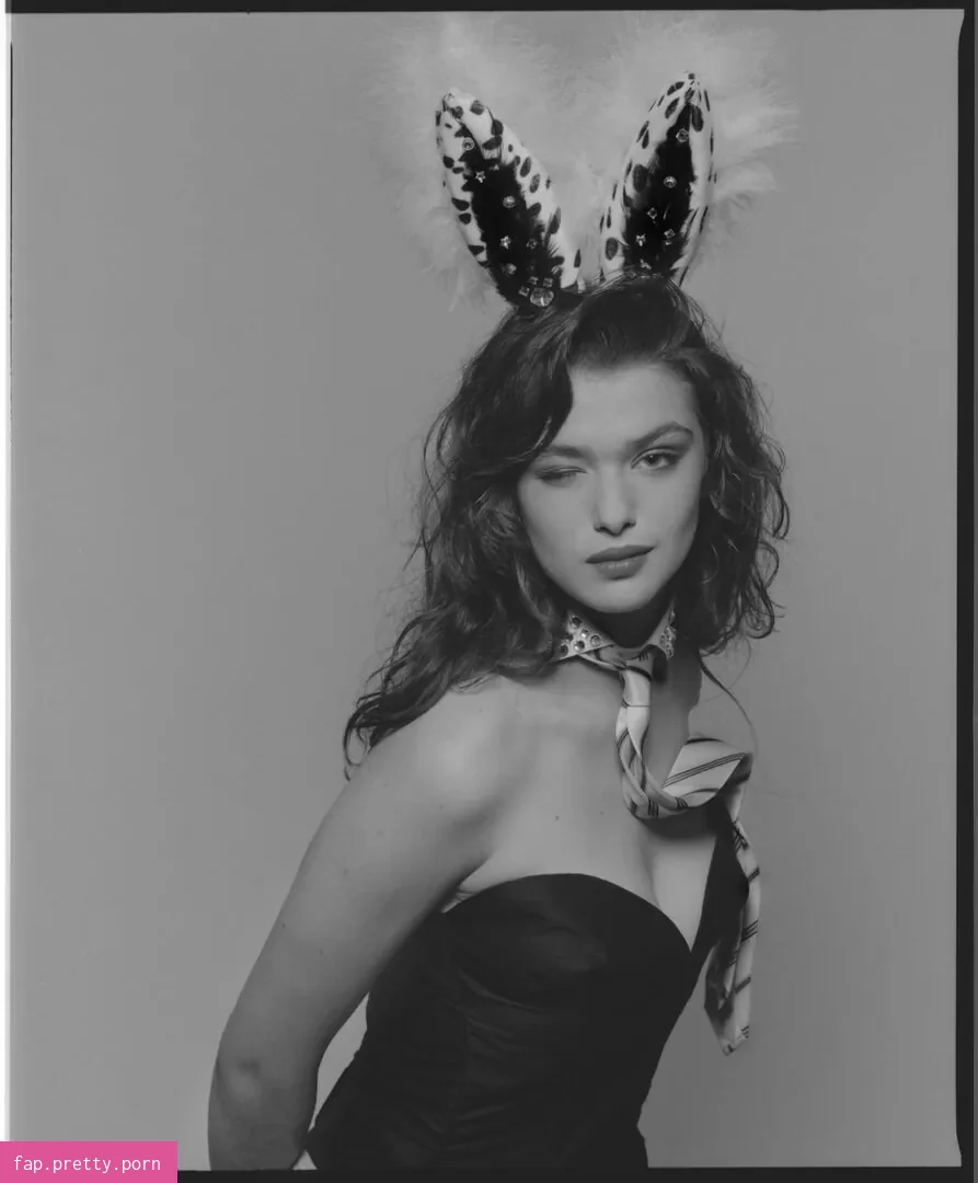 Rachel Weisz - Photo #09